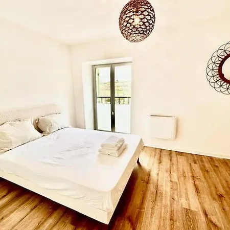 Pierre Lauragaise 아파트 *